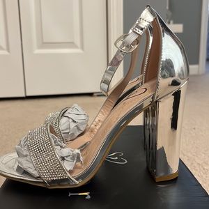 Windsor high heels, color is silver, size is 6